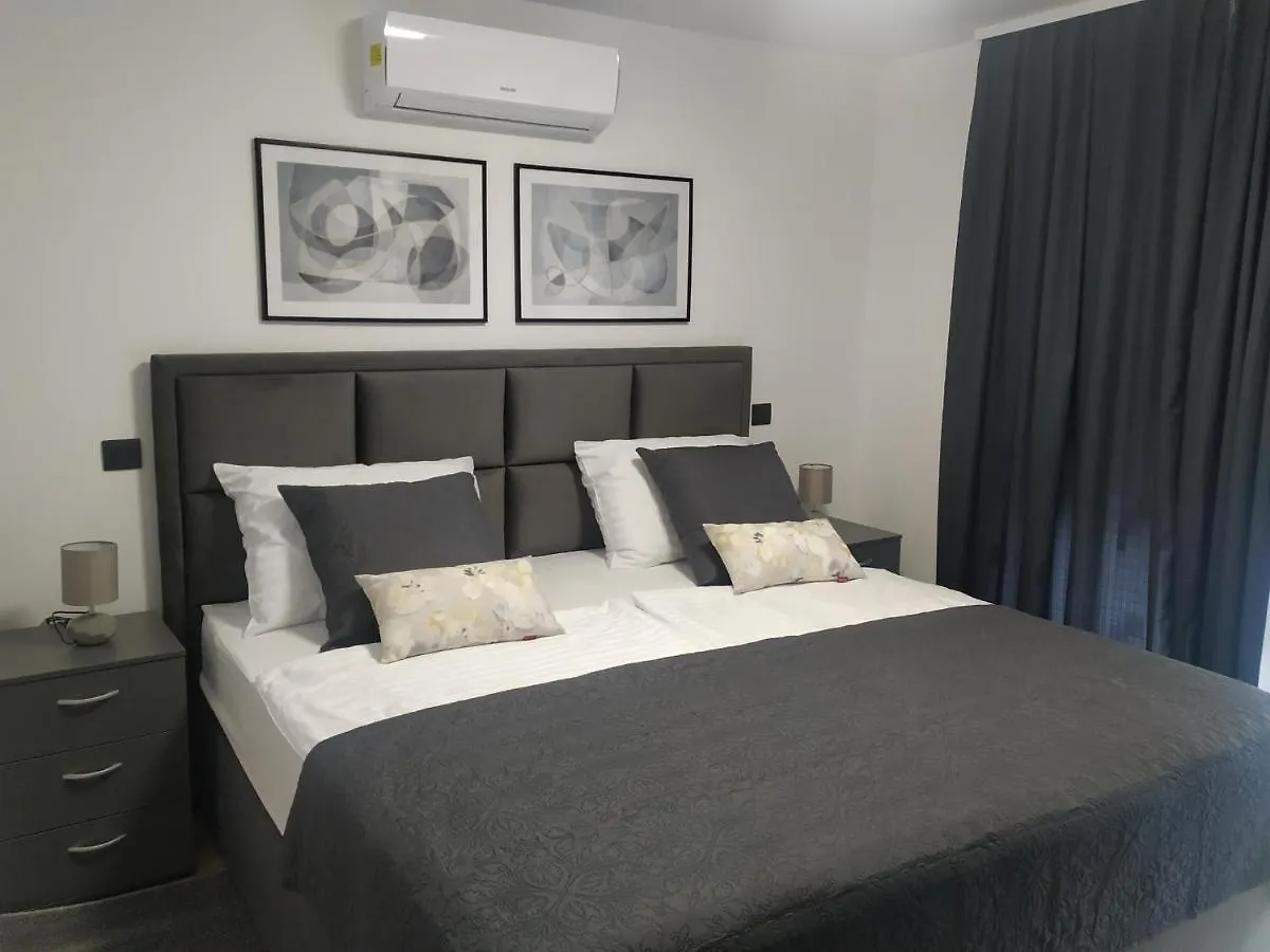 Villa Grande T&D Pula